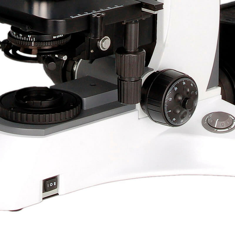 Microscope polarisant YR0262 – YR0263 – 3
