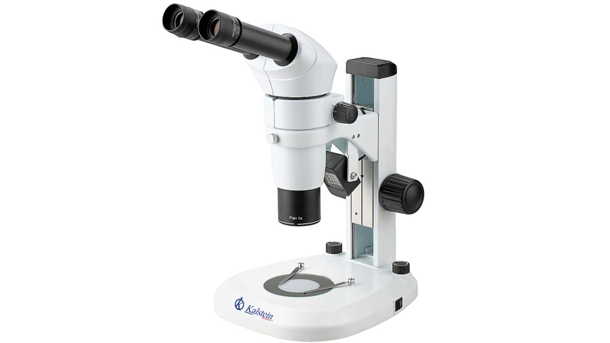 Microscope Binoculaire YR0247 : Performance Technique et Sécurité
