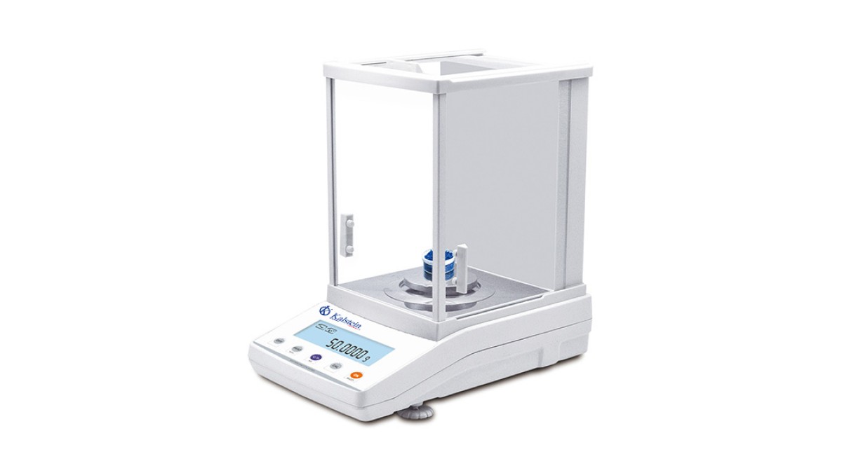 Balance analytique d'étalonnage interne YR05578 : Précision et performance